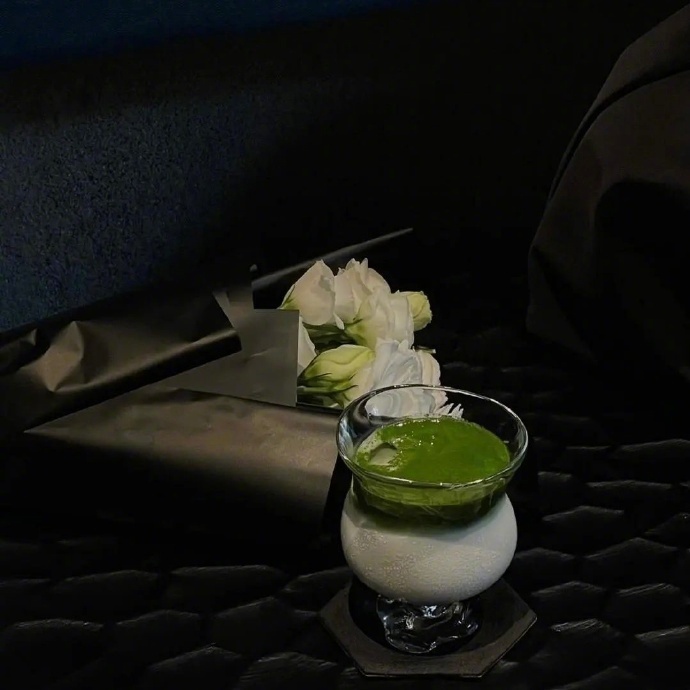 𝒮𝒾𝓃𝒸ℯ𝓇ℯ𝓁𝓎 ❀༒❀“人就是那么讽刺,不物质的人也没得到真心