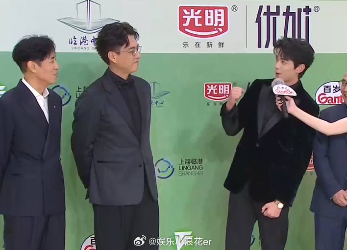 吴磊给靳东于和伟加油 加油！ ​​​