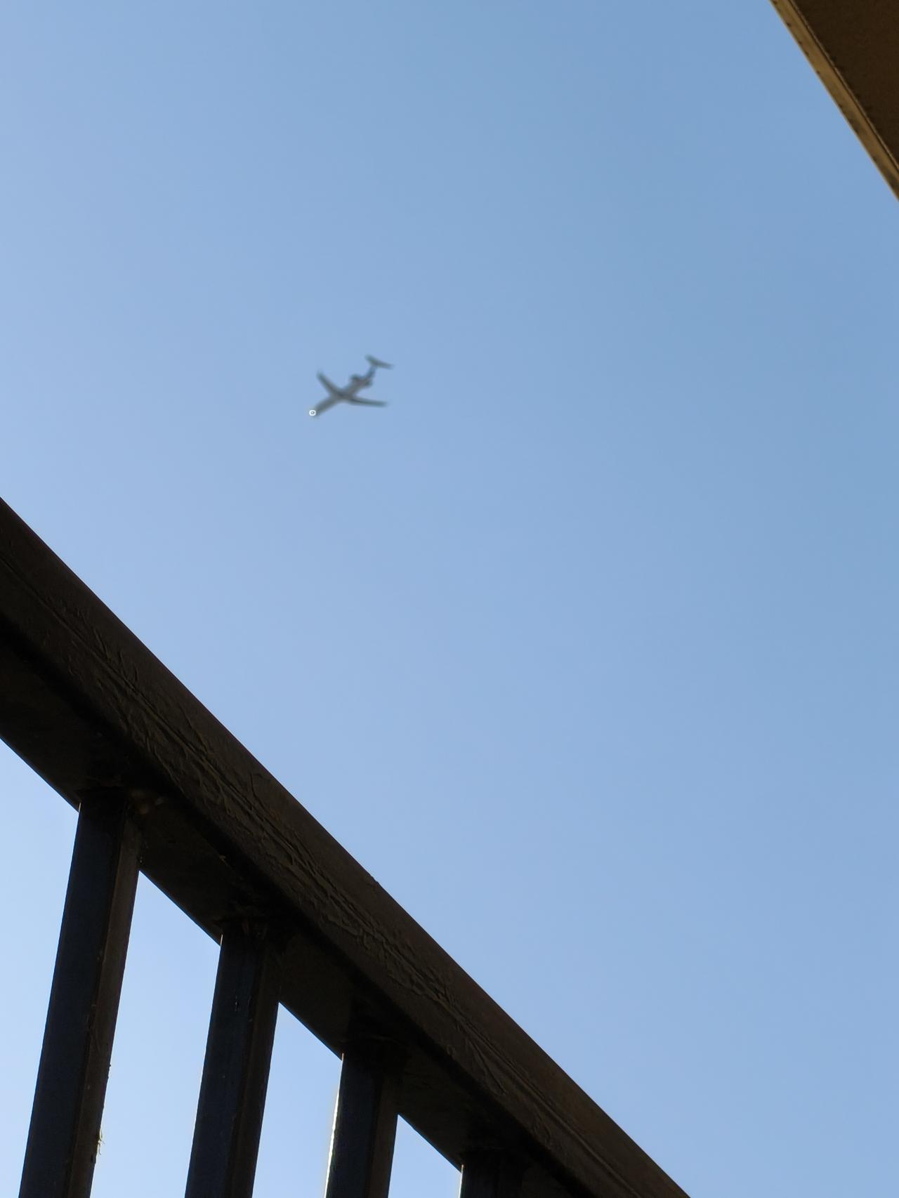 上联：千里青山万重水，请你接下联丿一寸初心万世情