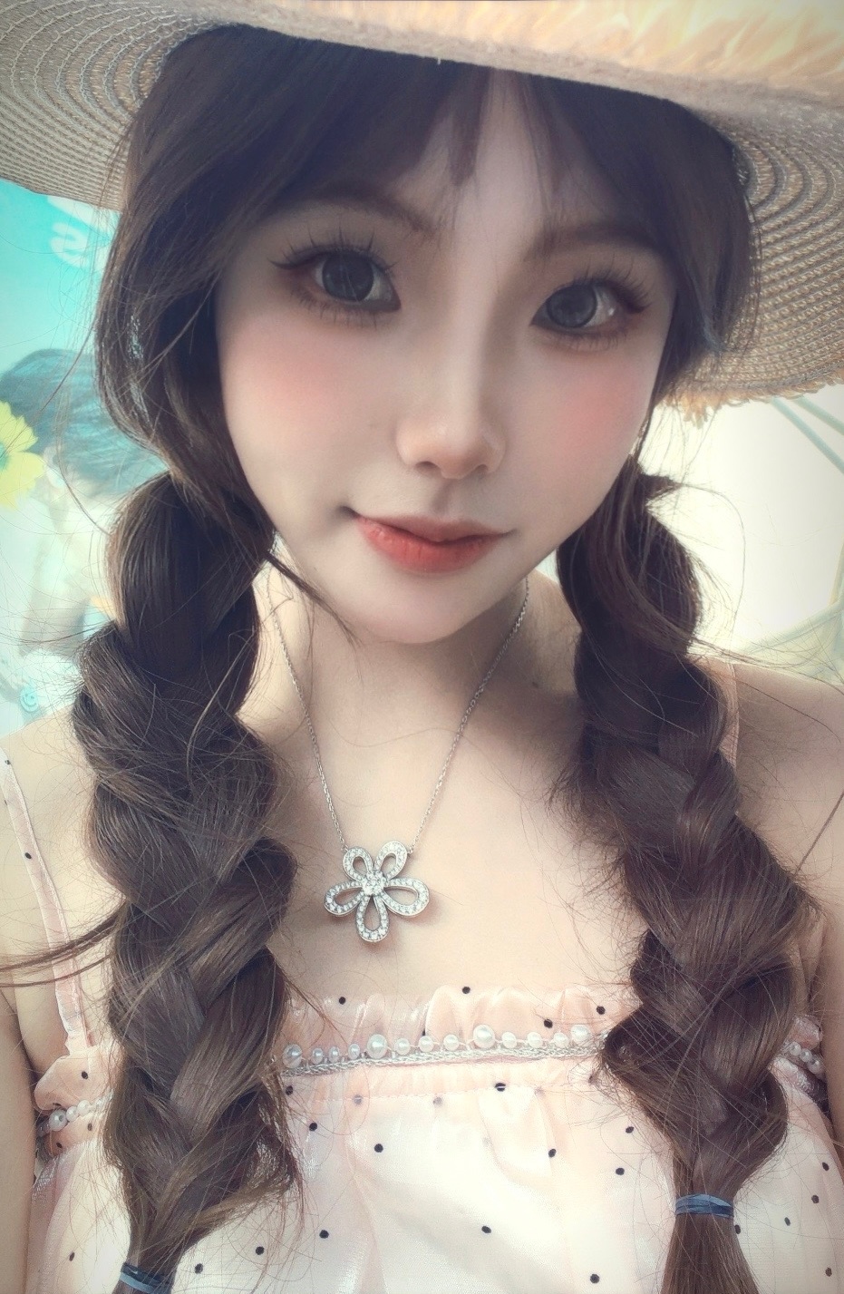 好喜欢这种非主流滤镜… 