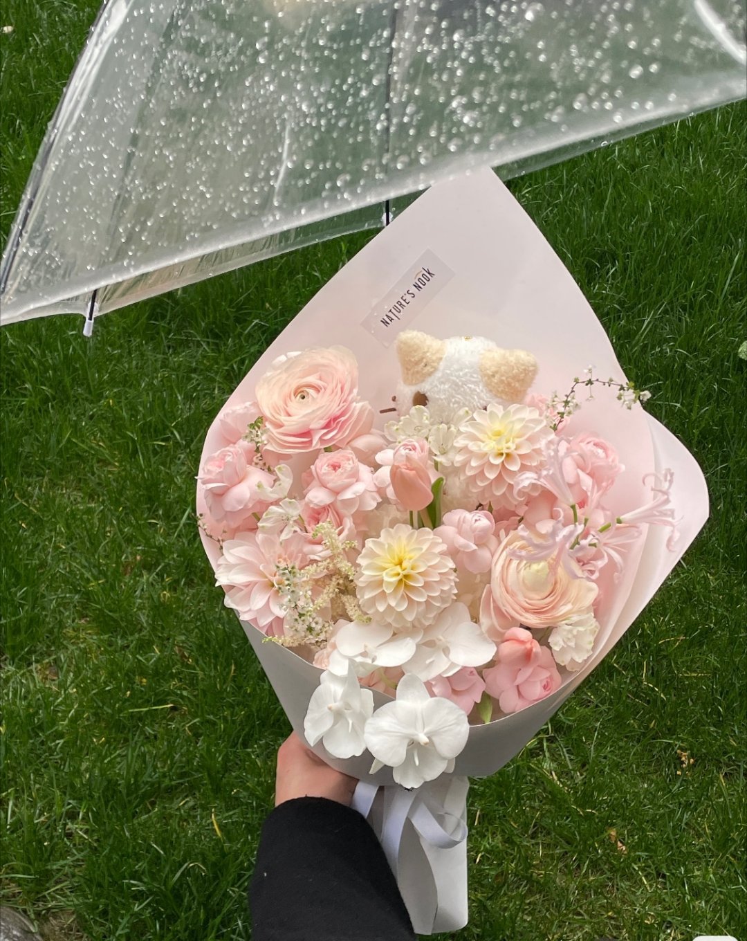 经济独立才有底气，不依附、不将就，靠自己努力把日子过好，踏实又安心。祝你成为很会