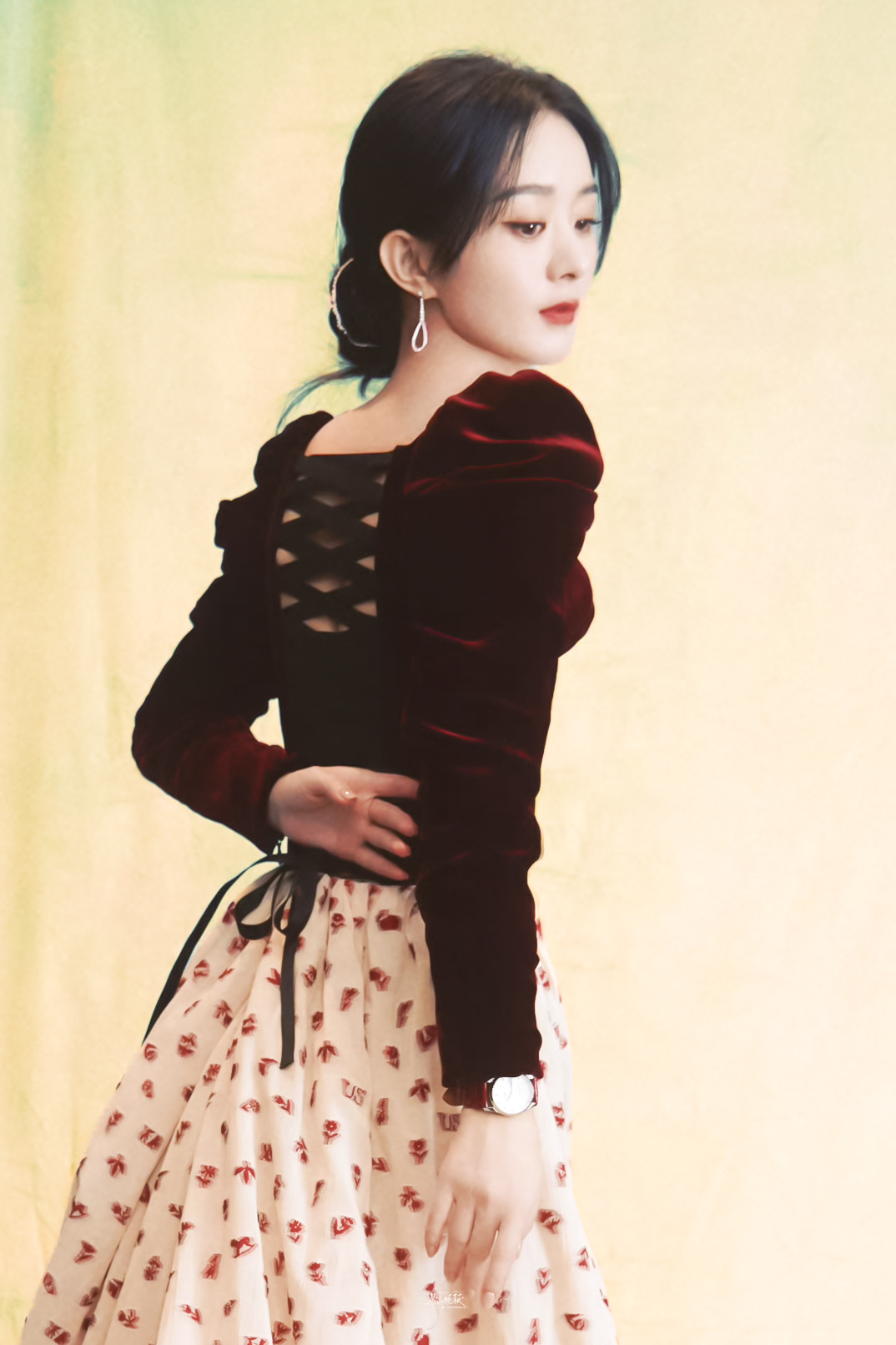赵丽颖[超话]  💛赵丽颖贾小朵 💛赵丽颖李红樱 💛赵丽颖乔妍As the