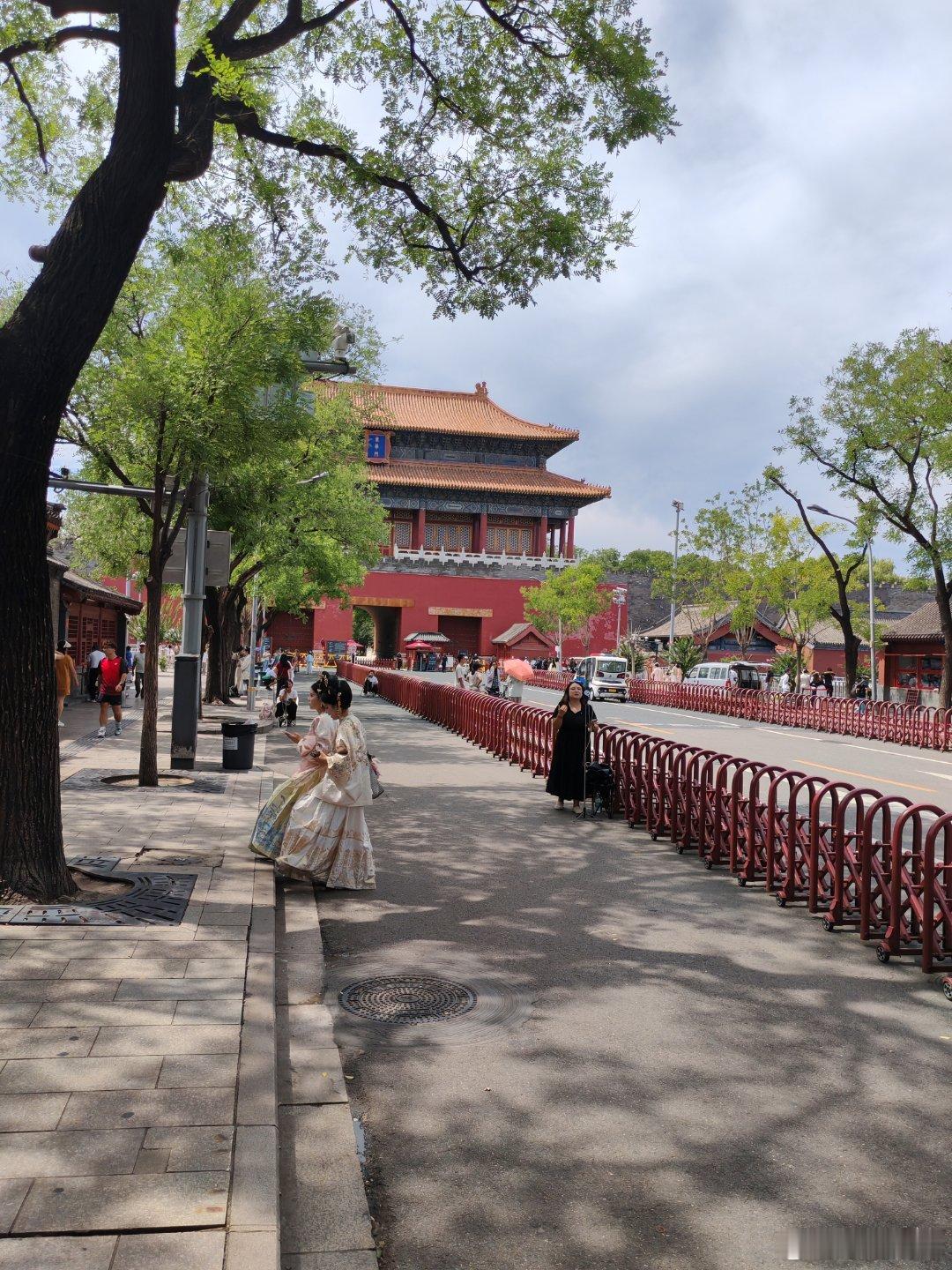 满眼都是格格 