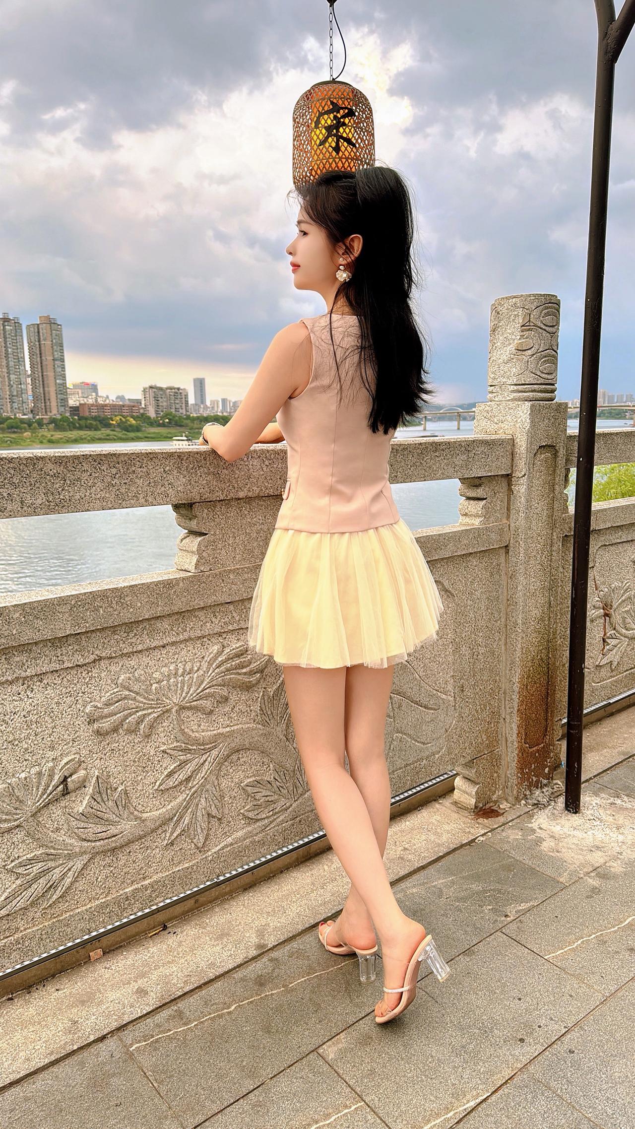 人生总有一些遗憾，因为无能为力，所以要慢慢释怀，总有一些起起落落，因无法改变，所