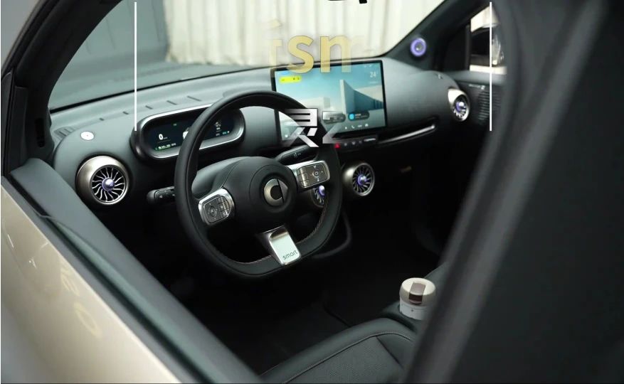 品鉴官丨全新smart精灵2号，经典fortwo回归！还有许多反差？