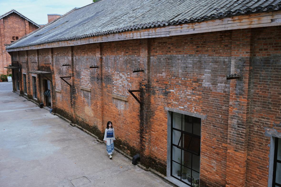 今天依旧是分享我的江西自驾路线，避开人挤人 + 睡车省住宿，陶溪川慢玩 + 洪岩