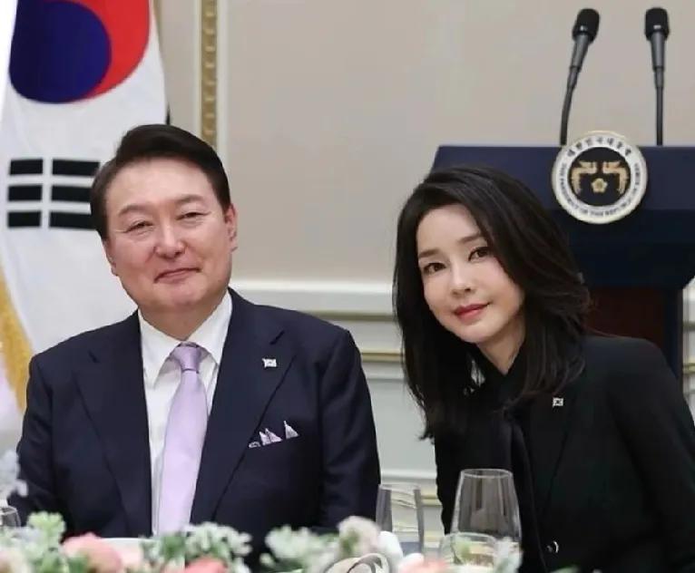 未来的尹锡悦可能连赦免都得不到…
以李在明为首的共同民主党，决定对赦免法进行修改