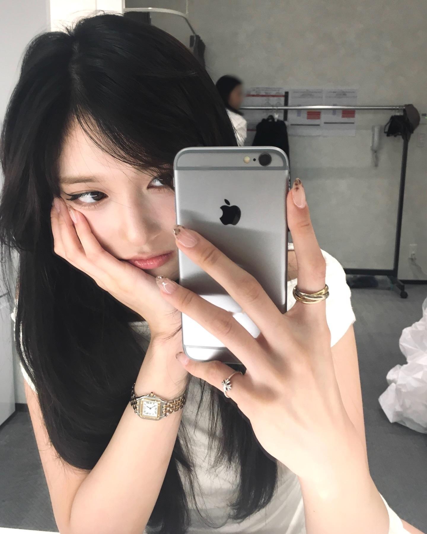 🔁🍬💄🎀🐇📸🍢💇🏻♀️🍍🌙 