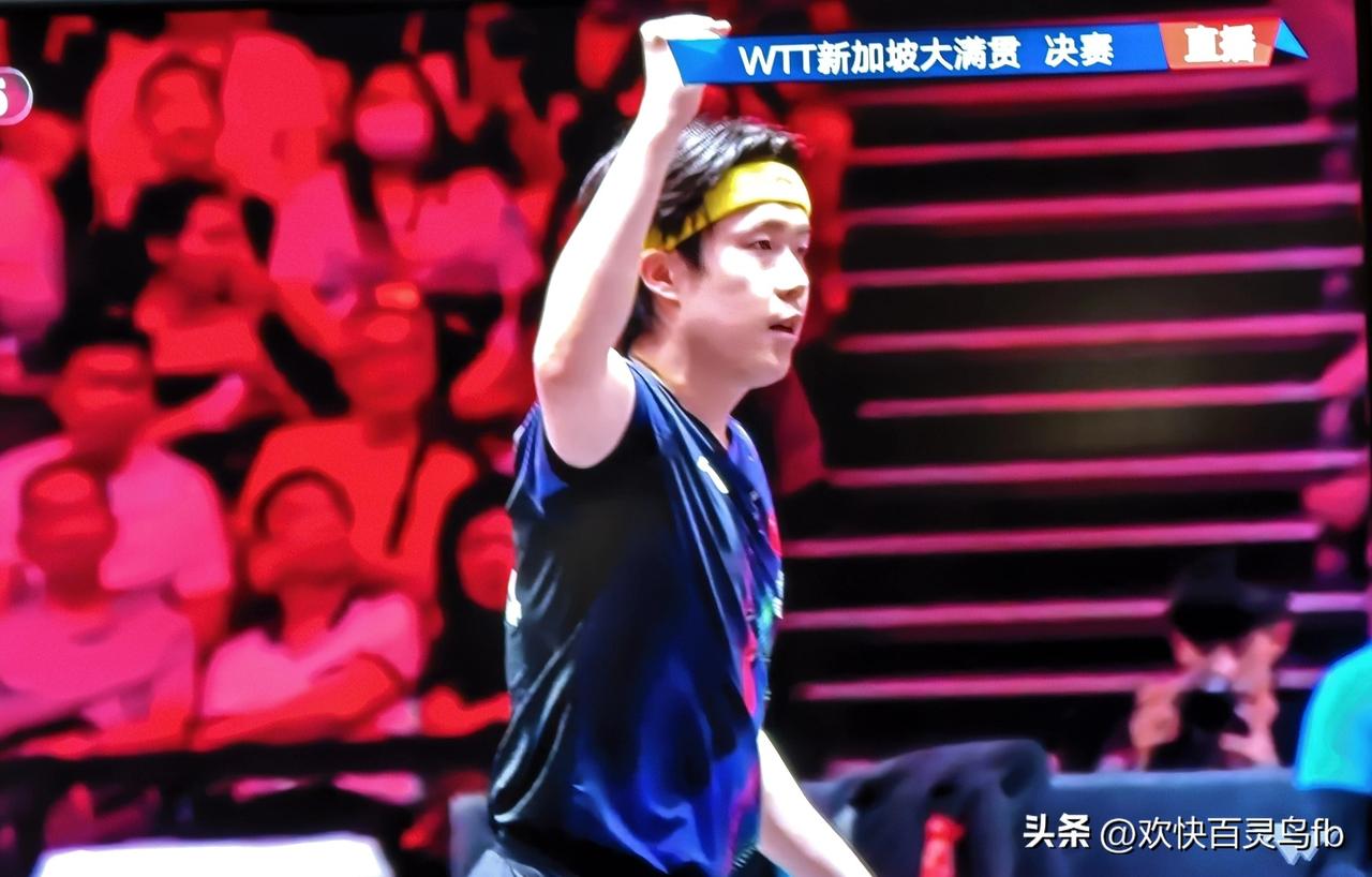 说实话，王励勤离不开王楚钦。
以二四年底的世乒联总决赛以4:0横扫张本智和为标志