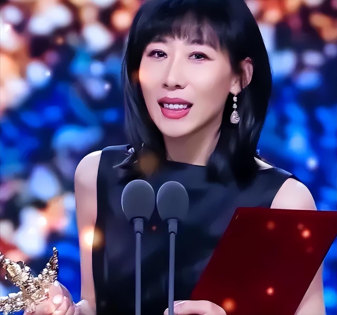 演员，任素汐说，我看起来是一个很要强的人，其实是龟型人格，不敢出头露面的一个人，