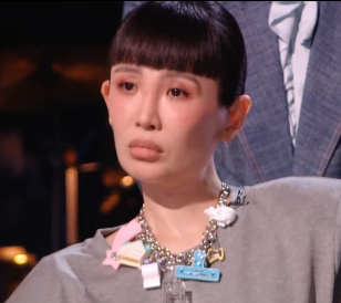 歌手真的把魏如萱当猴子使了，前几期淘汰了然后再叫回来然后再淘汰回去歌手直播