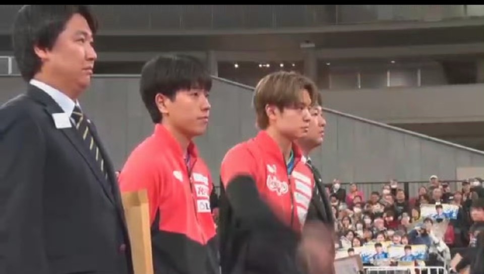 来看jtta第一帅哥（bushi第二男左之争