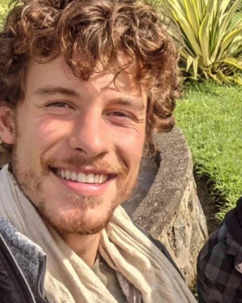 萌德最新自拍！
已经是老头了！