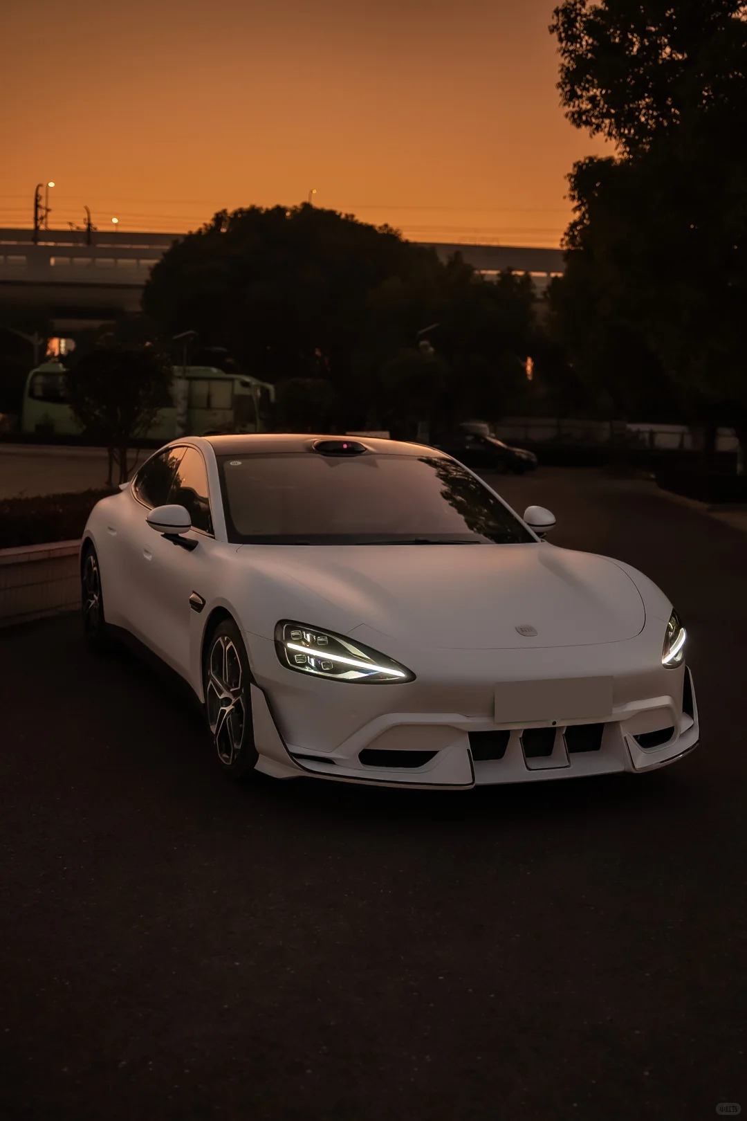 晚上好，小米在夕阳下轻松出片是一种什么体验绝美车片