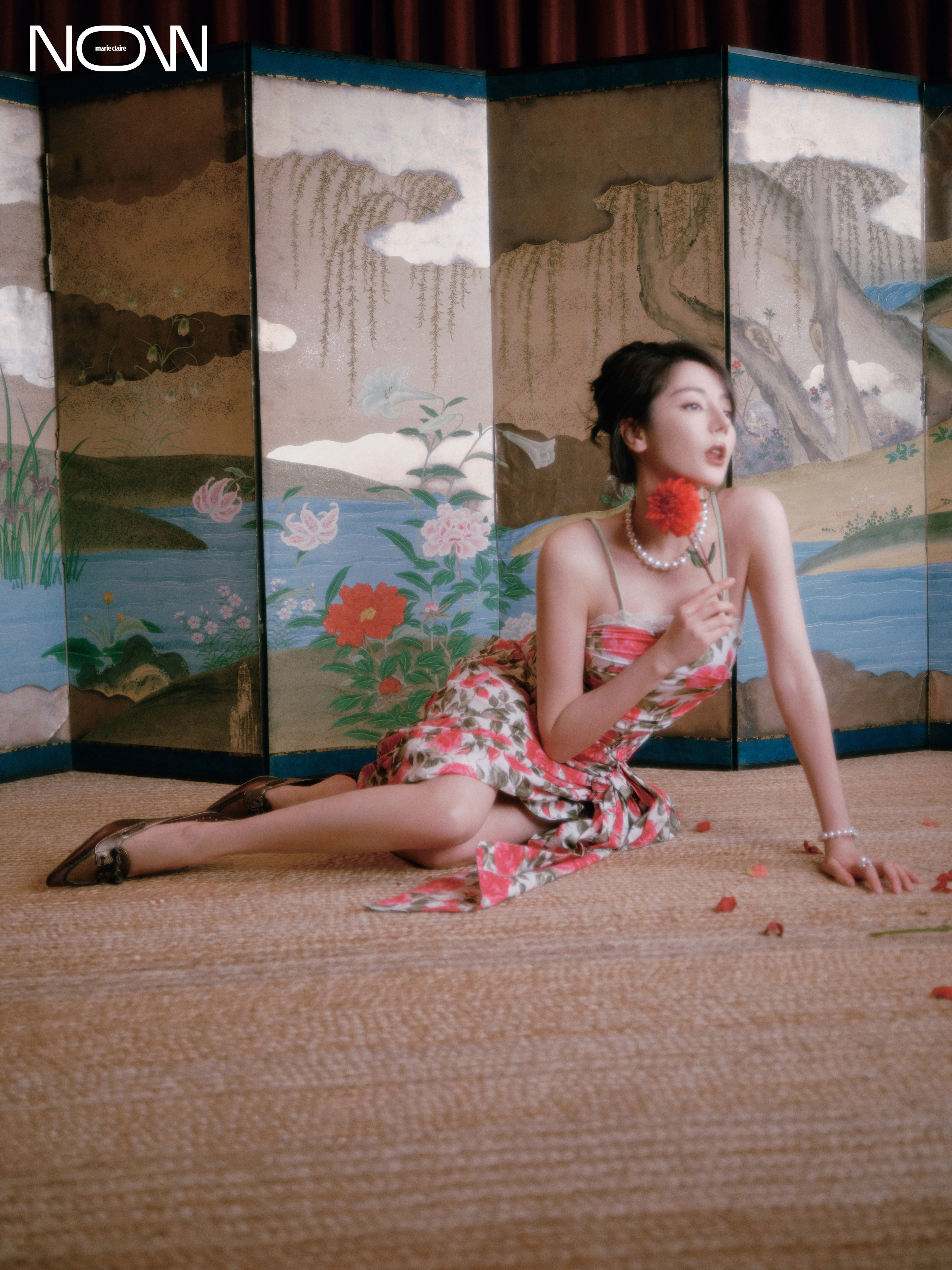 迪丽热巴登上嘉人 Marie Claire NOW 春季新刊来自 Mikimot