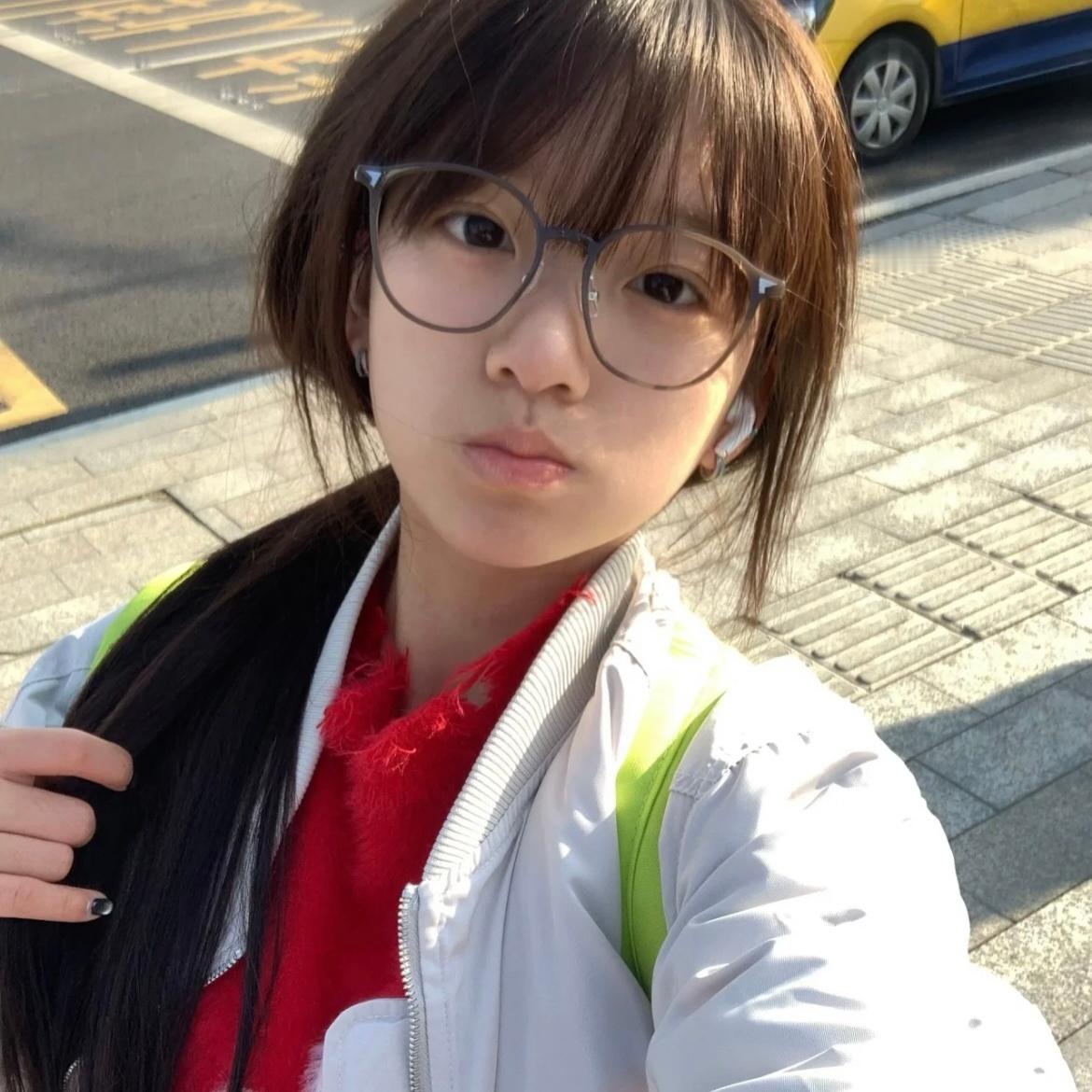 “路不通就转弯 心不悦就看淡” ​​​