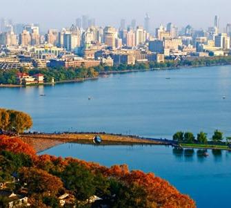 前阵子还有患者跟我热情安利，说家里娃喝了那款长高牛奶效果特明显。结果昨天随手一刷