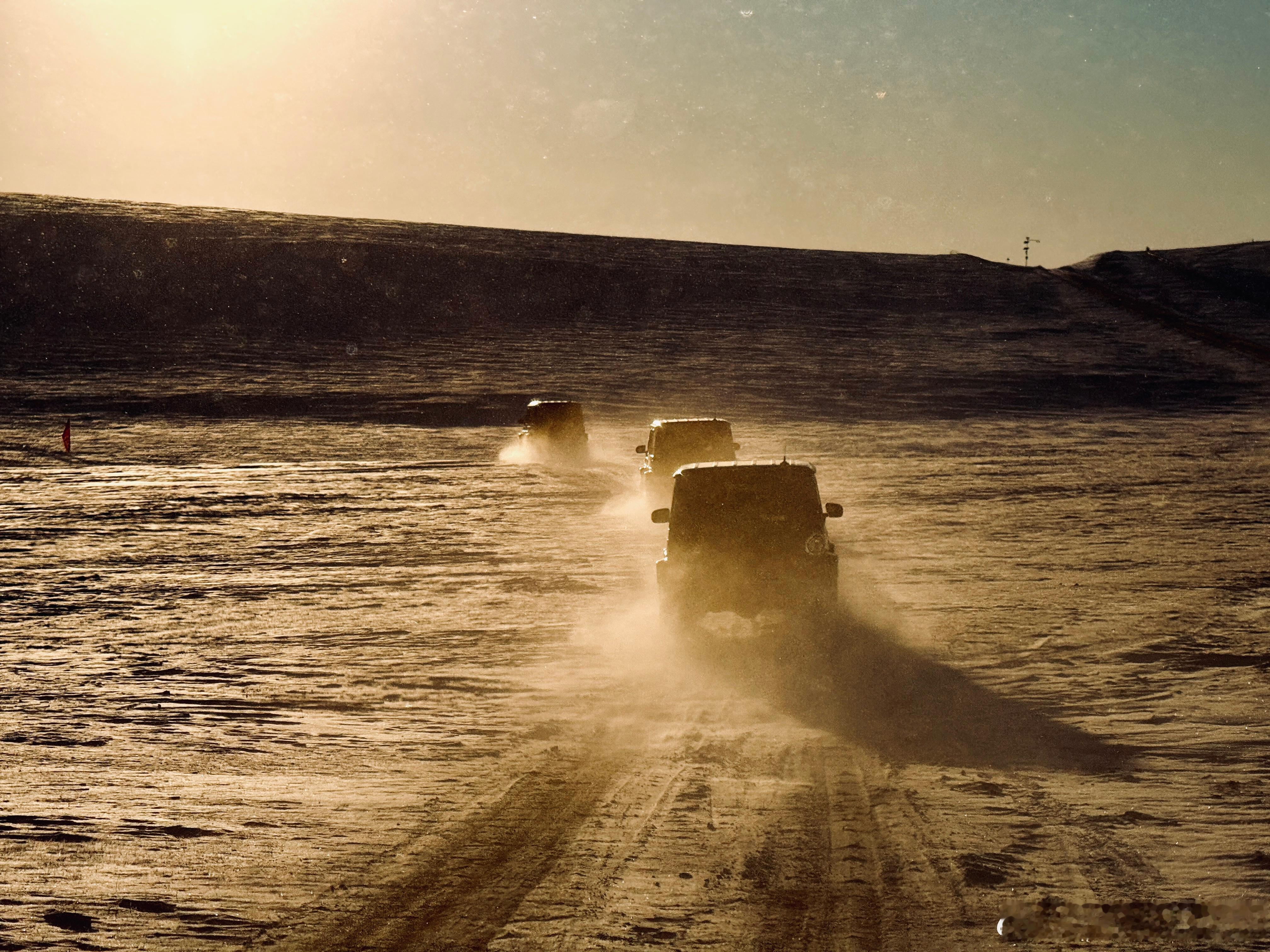 奔驰一词的含义此刻在大G上具象化了砺冰雪驭传奇