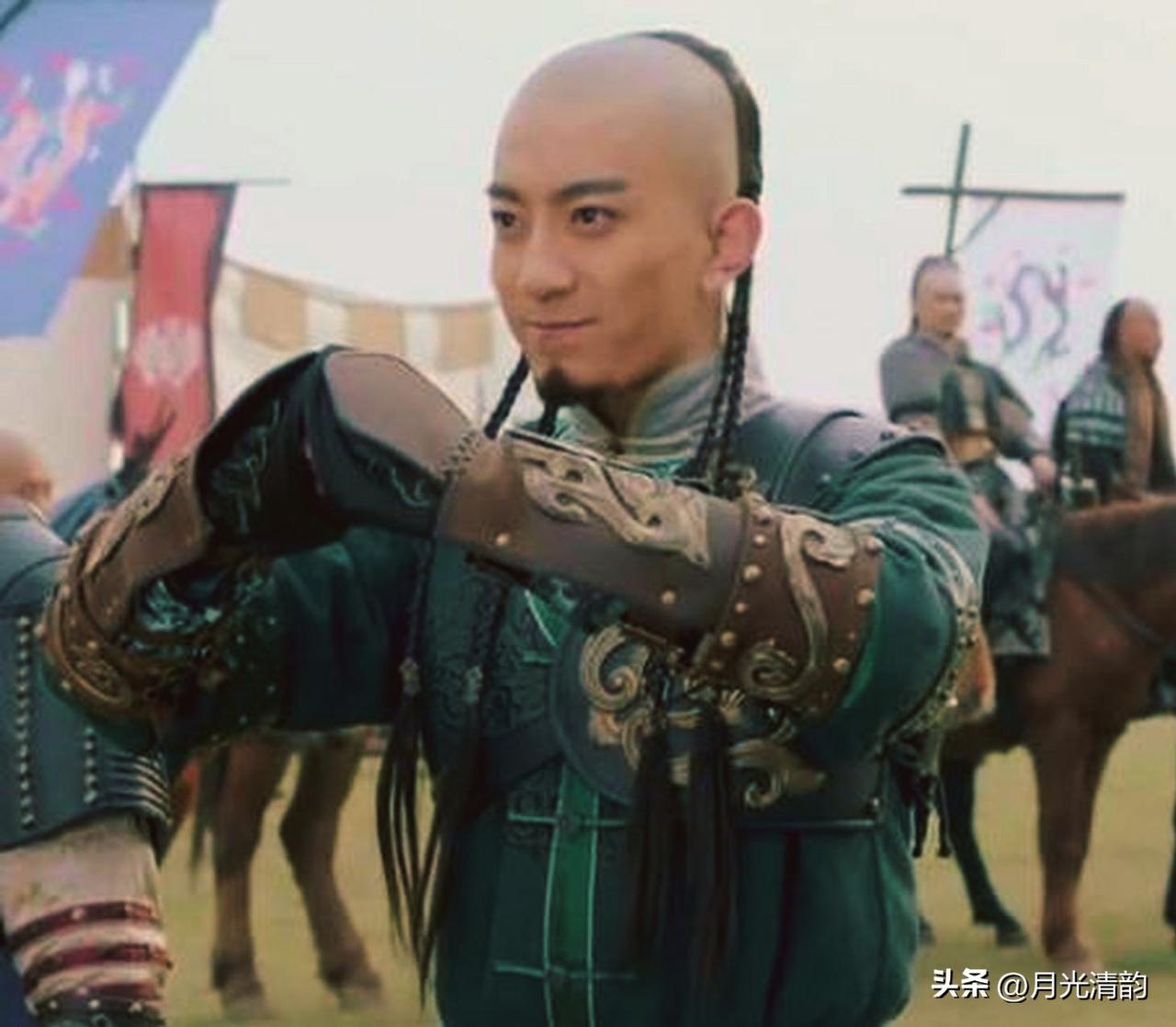 1583年，努尔哈赤以"十三副遗甲"起兵，年仅4岁的褚英就开始了颠沛流离的征战生