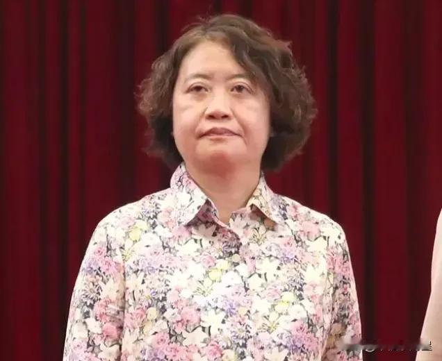 赖清德昨天遭遇三个“史无前例”，气急败坏，火冒三丈，但又无可奈何。一是被“民进党