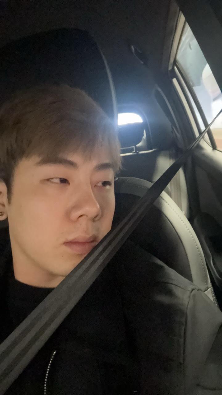 去剪头发。 ​​​