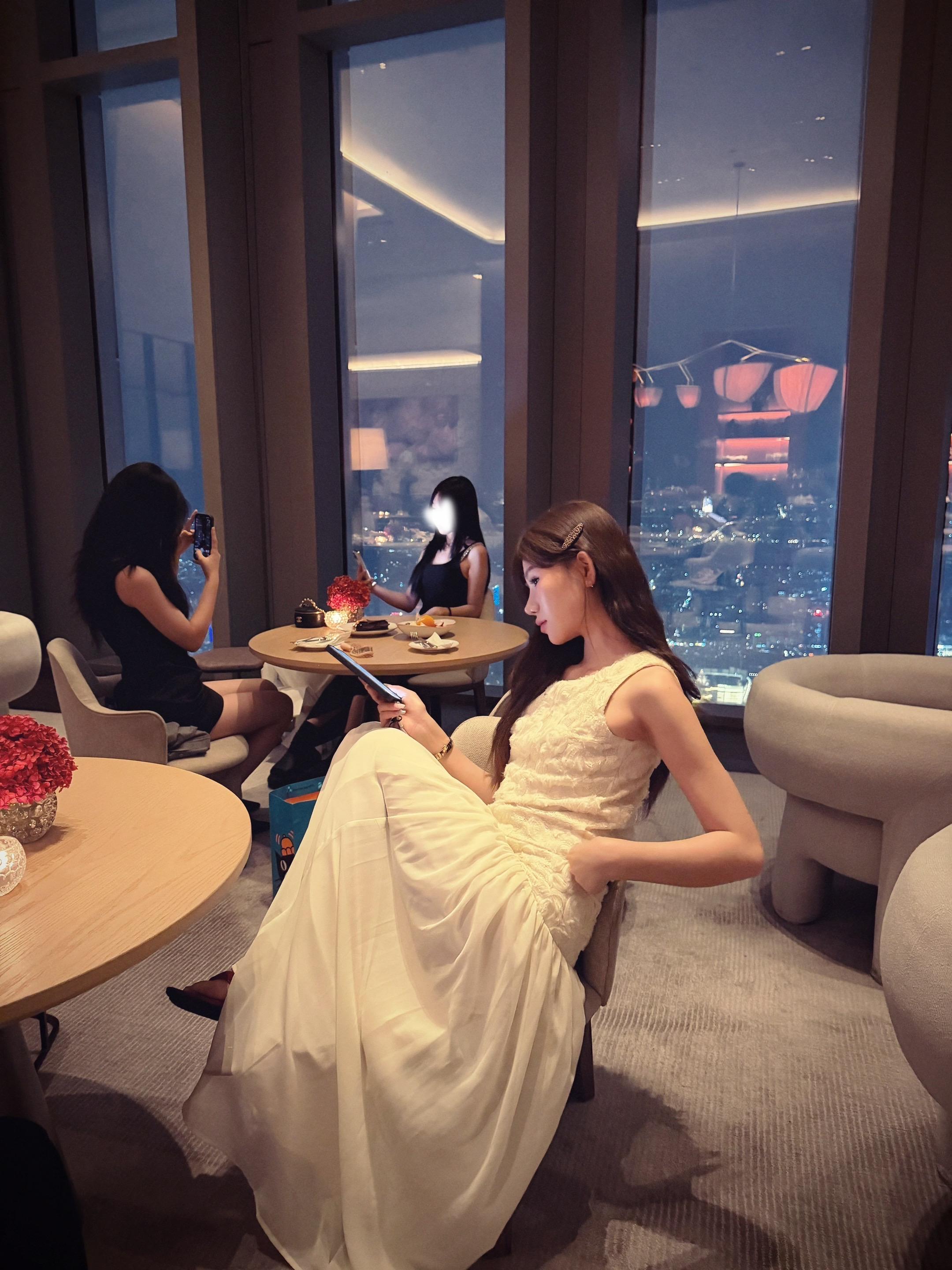 我说不知道要怎么长大可身边的人都在告诉我你要长大了  我说知道了