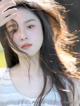 #你能接受伴侣从不称赞你吗##伴侣间正向情绪价值有多重要#每个人都穿着厚厚的铠甲