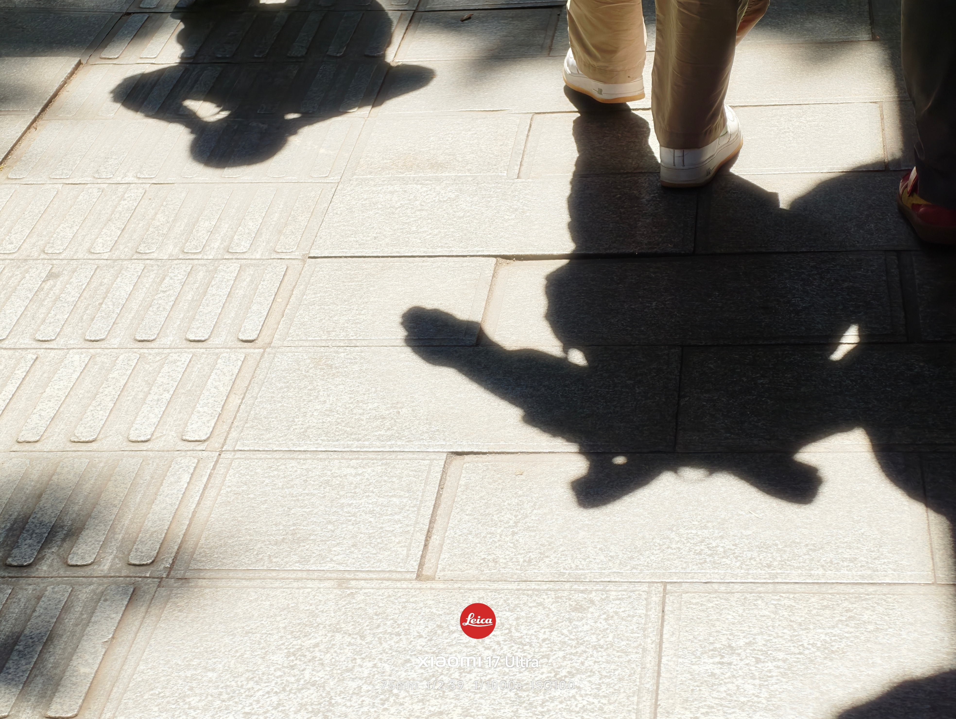 看了一下各家超大杯的影像配置，尤其是焦段分布。看来看去还是觉得小米17 Ultr