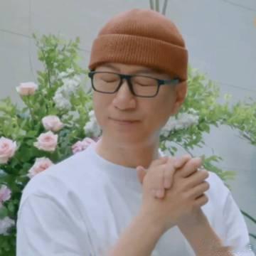 孙红雷问陈星旭要个角色地球超新鲜 红雷哥这波操作真是太猛了！陈星旭才刚说拍戏，红