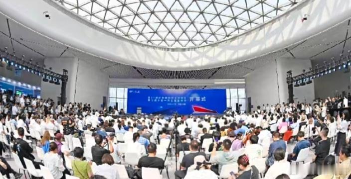 七秩车轮奔涌长春打卡七月长春一站式汽车狂欢七秩燃情赴长春！2026年恰逢新中国第