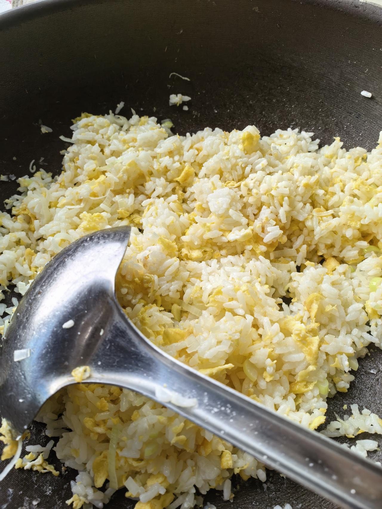 黑龙江我们年收入20多万，可是嫁给了一个会过日子的老公，是真没有办法啊。
晚上航