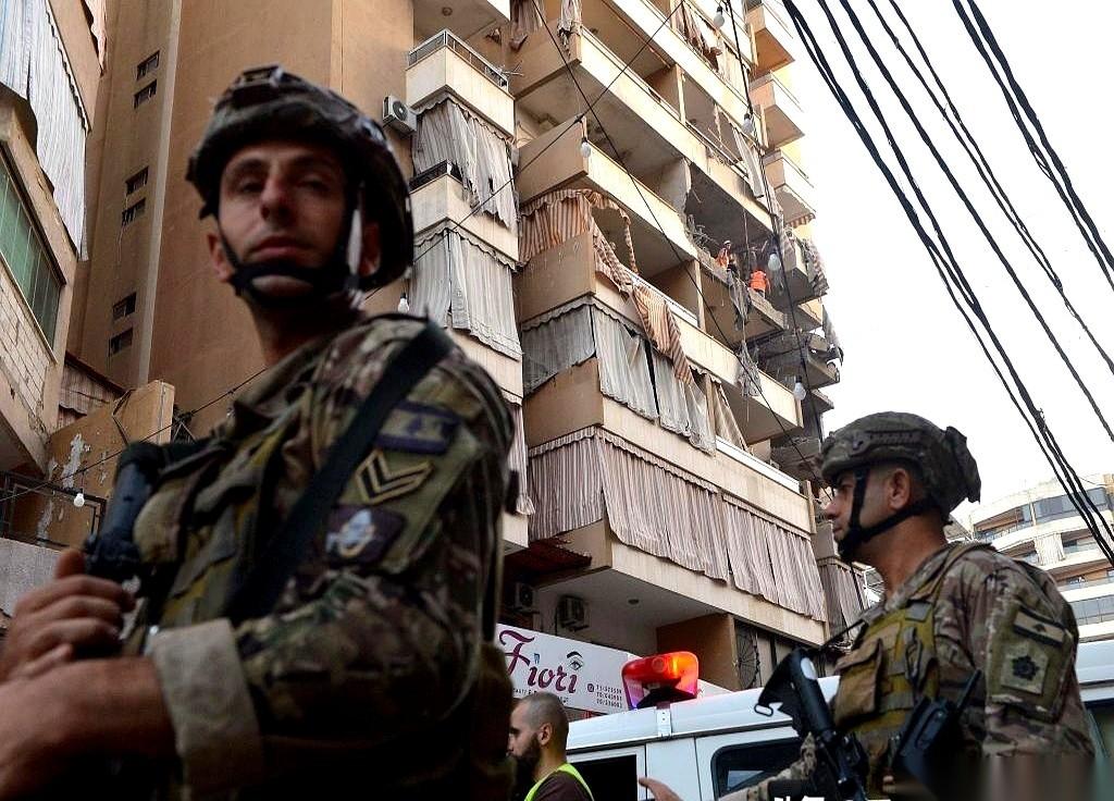 第六具棺材从黎巴嫩南部抬出来了。
19岁的利兰·本·齐翁，刚入伍没多久，3月29