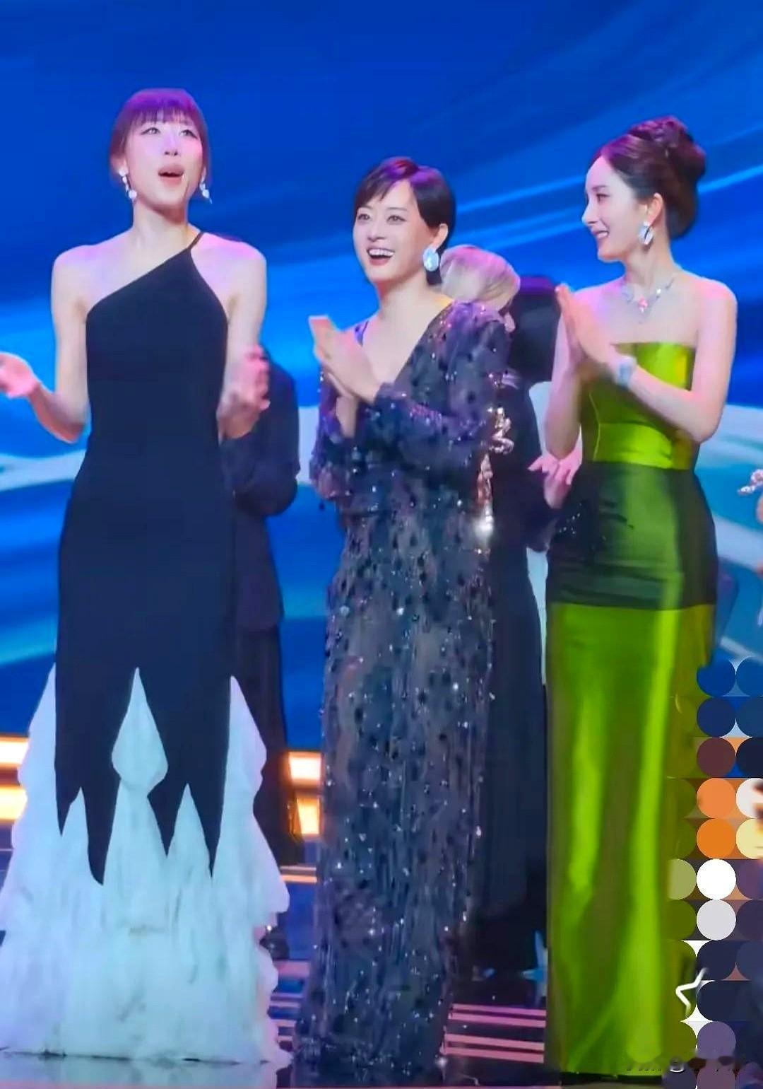 真的，有时候你不信邪都不行。
杨幂去玉兰奖，偏偏挑了条绿裙子。
结果呢？