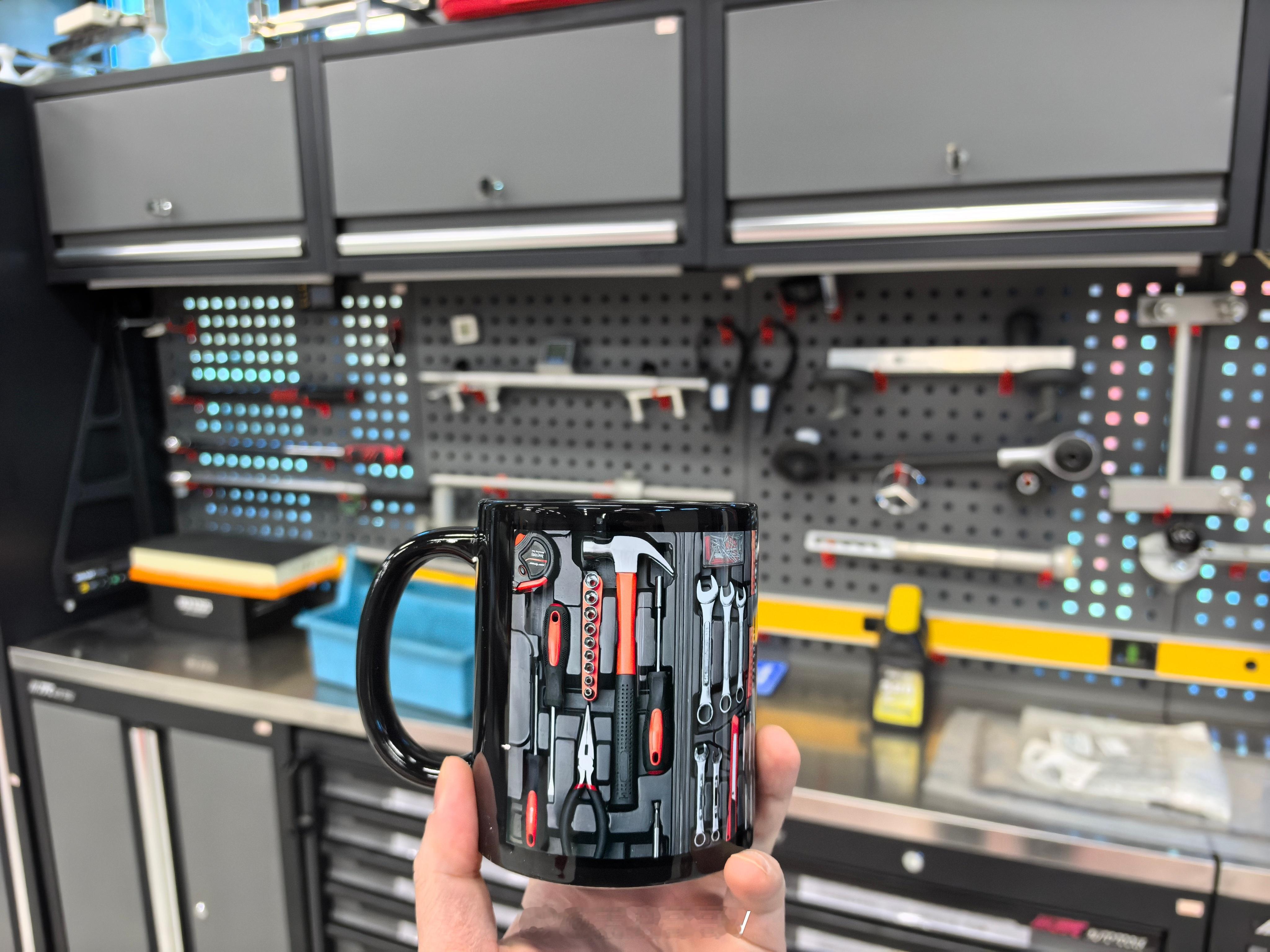 给超哥的礼物，应景么，可惜他没在店里现在我与汽车的日常 北京·拉法底盘检测诊断调