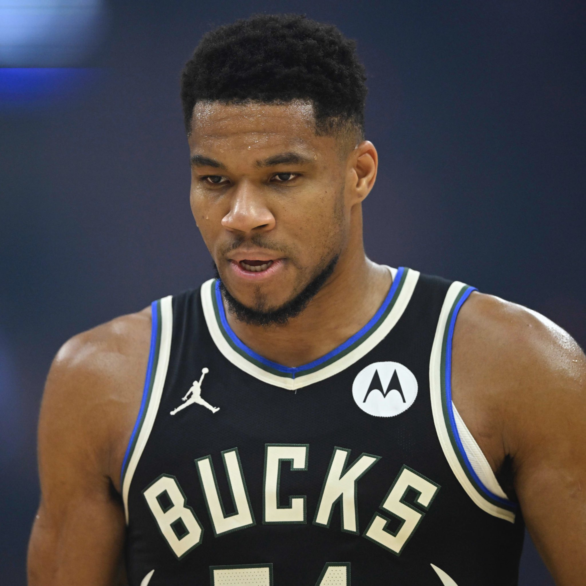 热火领跑字母哥争夺战 “字母哥去哪儿”仍在进行中！据报道，热火和森林狼正在追求字