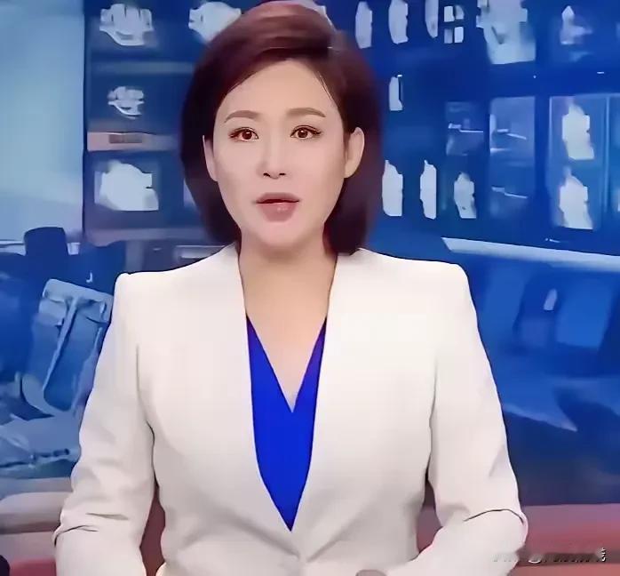 西部风云再起，迁徙浪潮涌动，心灵为之震撼，瞬间启迪新思维。

首要之处，产业迁徙