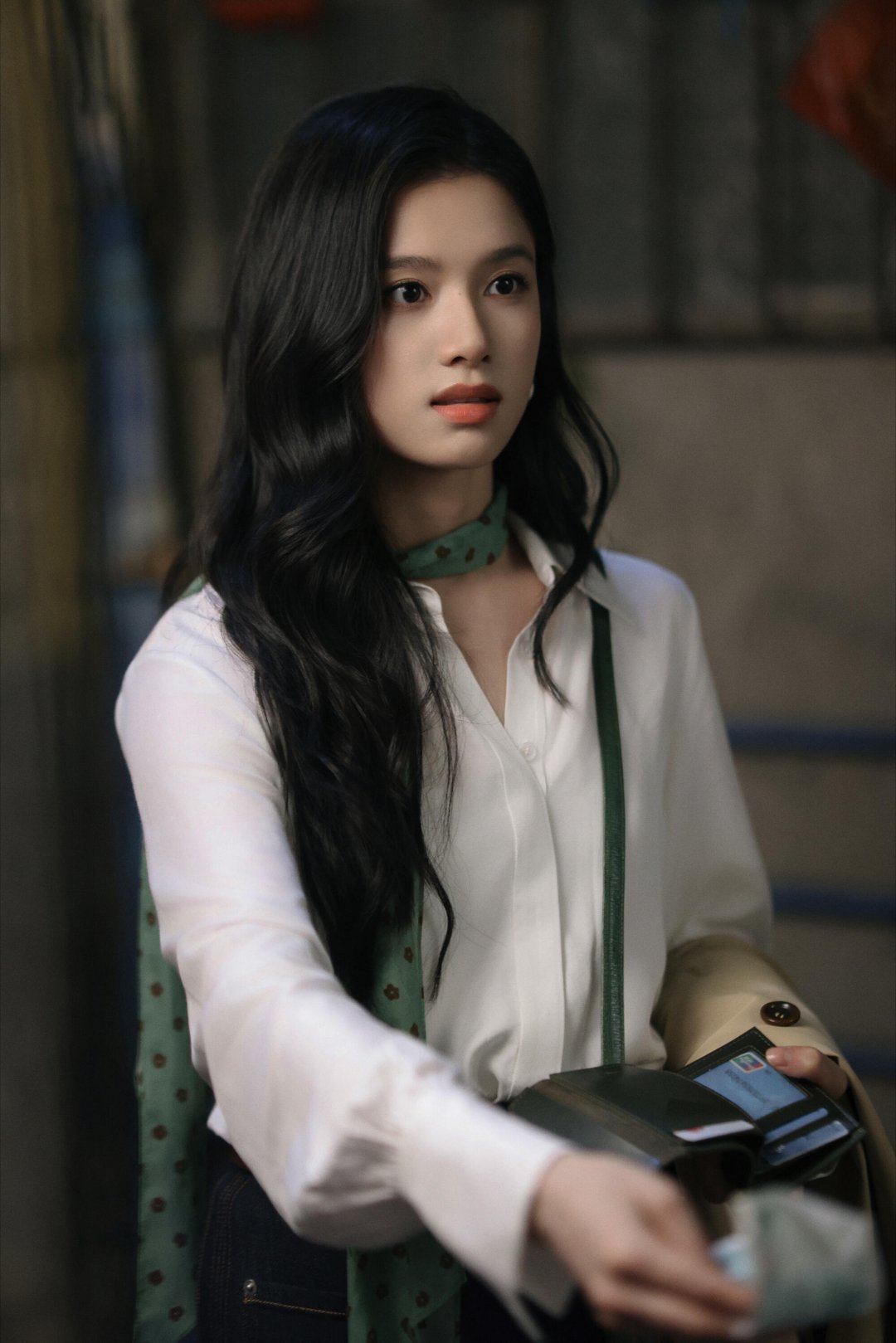 张婧仪好灵啊张婧仪把少女那股不服软的劲儿揉进撒娇里，苗靖独一无二 