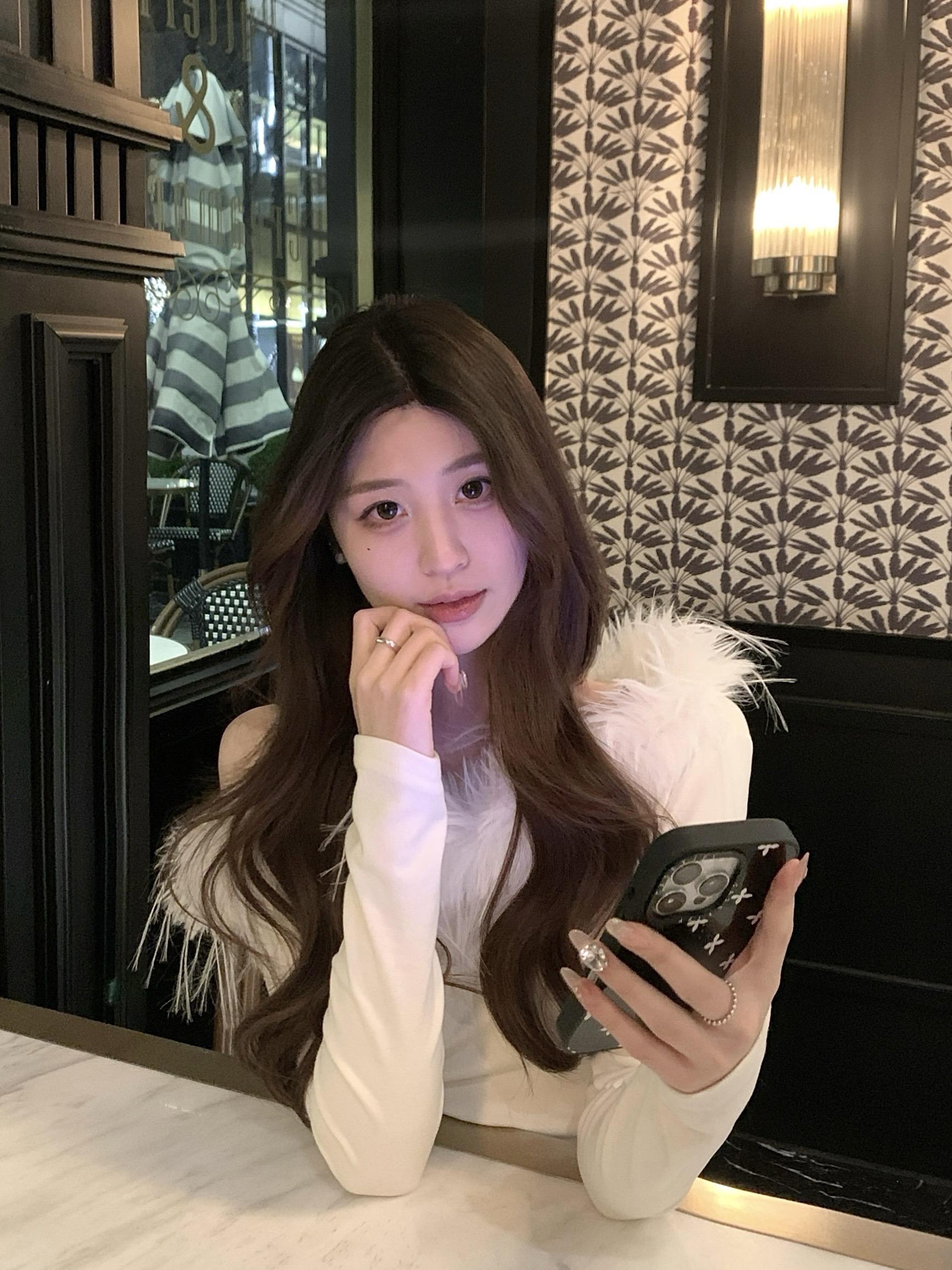 你只要围着我转就好了。