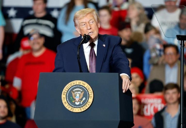 美国总统特朗普对与委内瑞拉开战的可能性持开放态度，与此同时，美国国务卿鲁比奥誓言