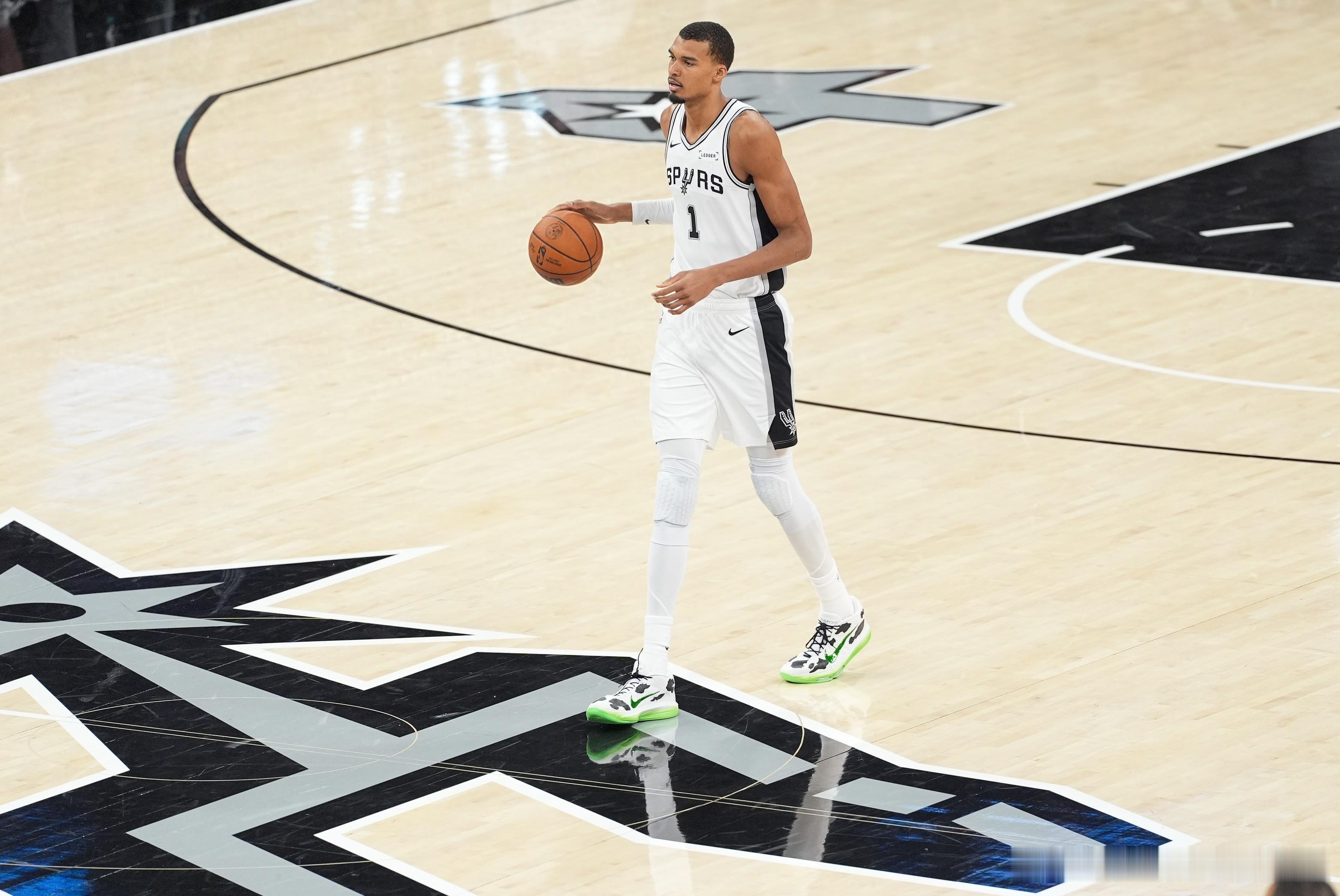 【🔥热血沸腾！文班季后赛生涯首迎抢七大战🏀】NBA季后赛西部决赛G6，马刺队