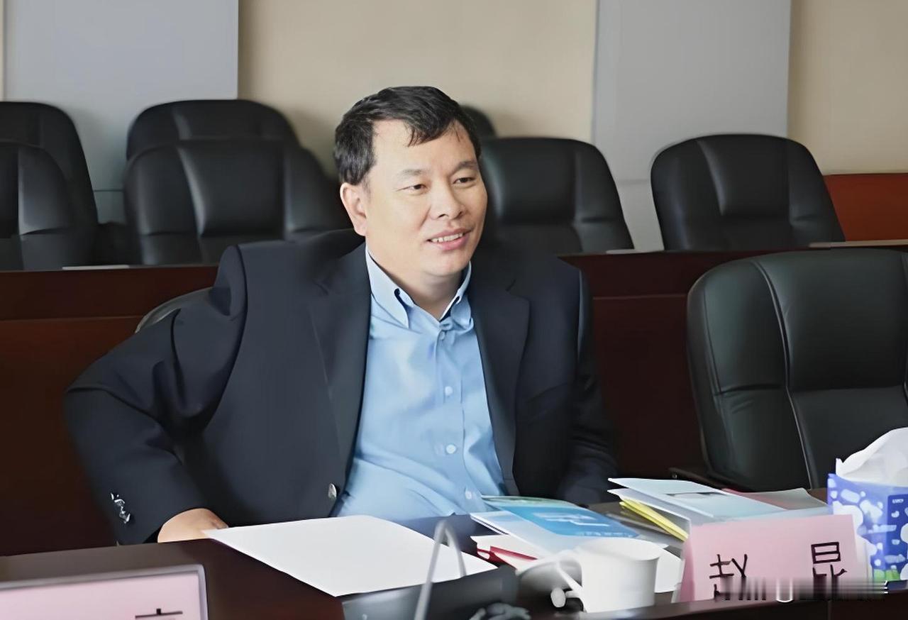 今天刷到了广东韶关钢铁有限公司之前的赵总，我以前在韶关市工作时，韶关钢铁公司在广