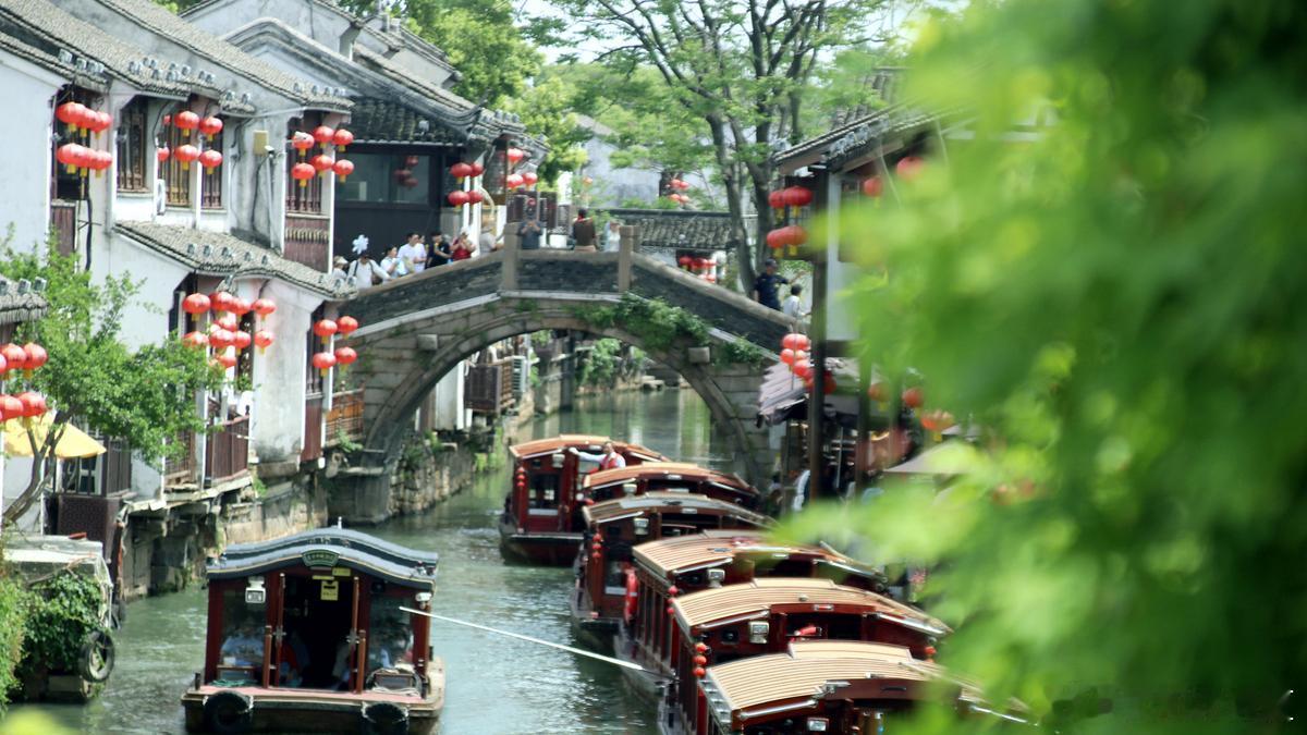 有一种旅行，不为跋涉千里的向往，只为了漫无目的的闲逛～ ​​​