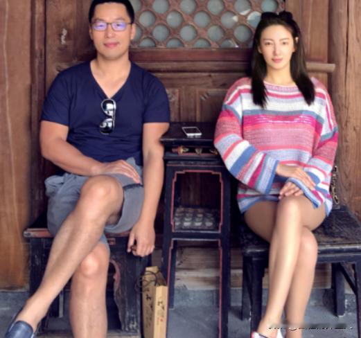 2016年，张雨绮和相识70天的富商袁巴元闪婚，不久后就火速生下了一对龙凤胎，没