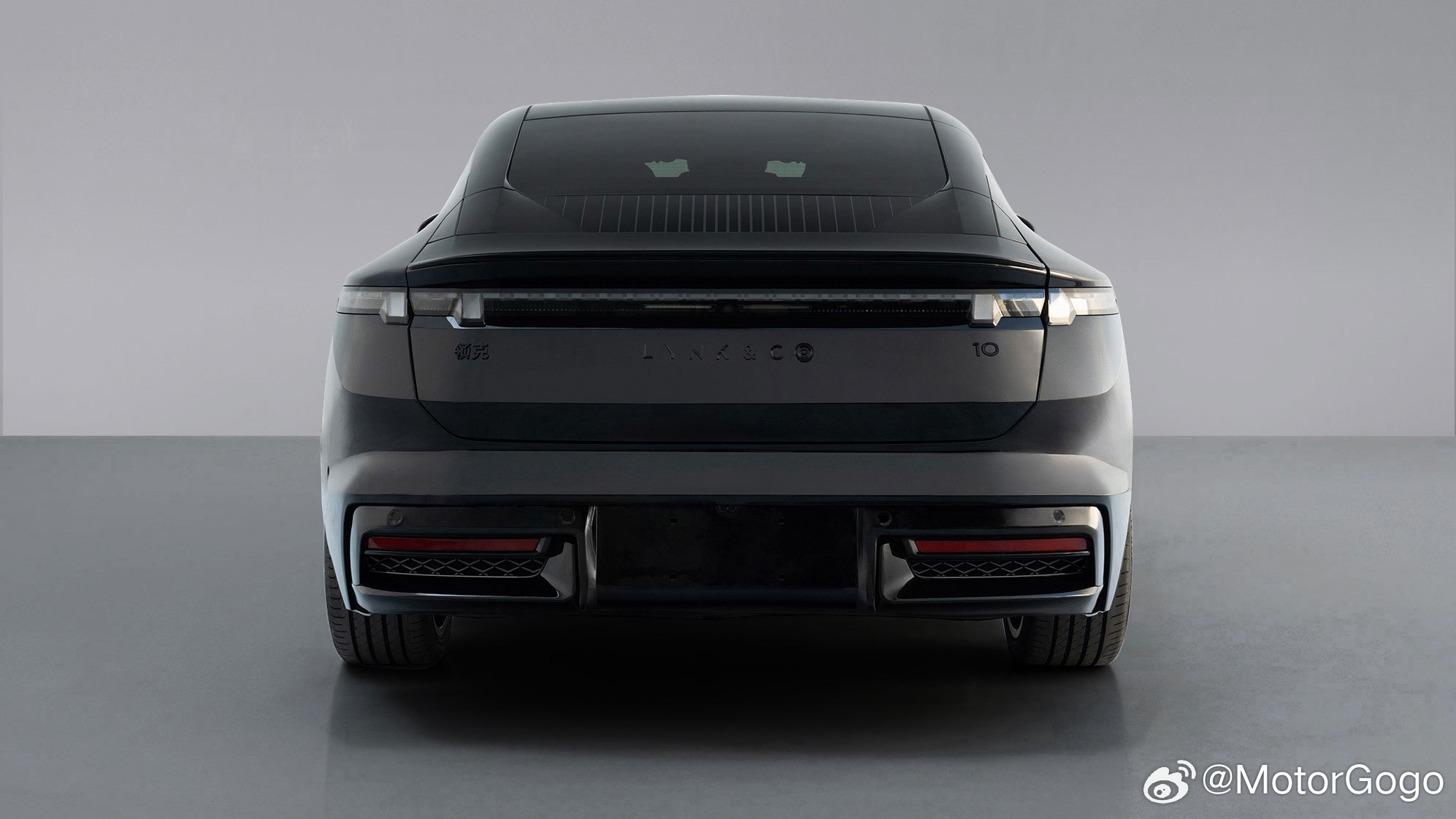 领克10 上工信部目录了，这款车型可以简单理解为 Z10 的改名，至此整个领克家