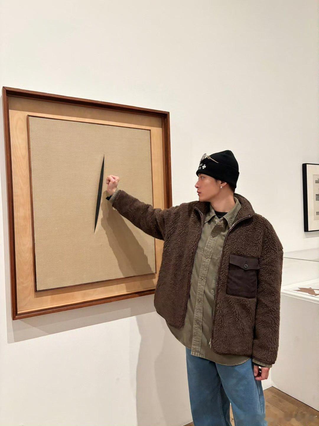 终于知道跨年该看什么了，真是太棒啦！期待跨年的到来，相信会是一个特别而又难忘的时