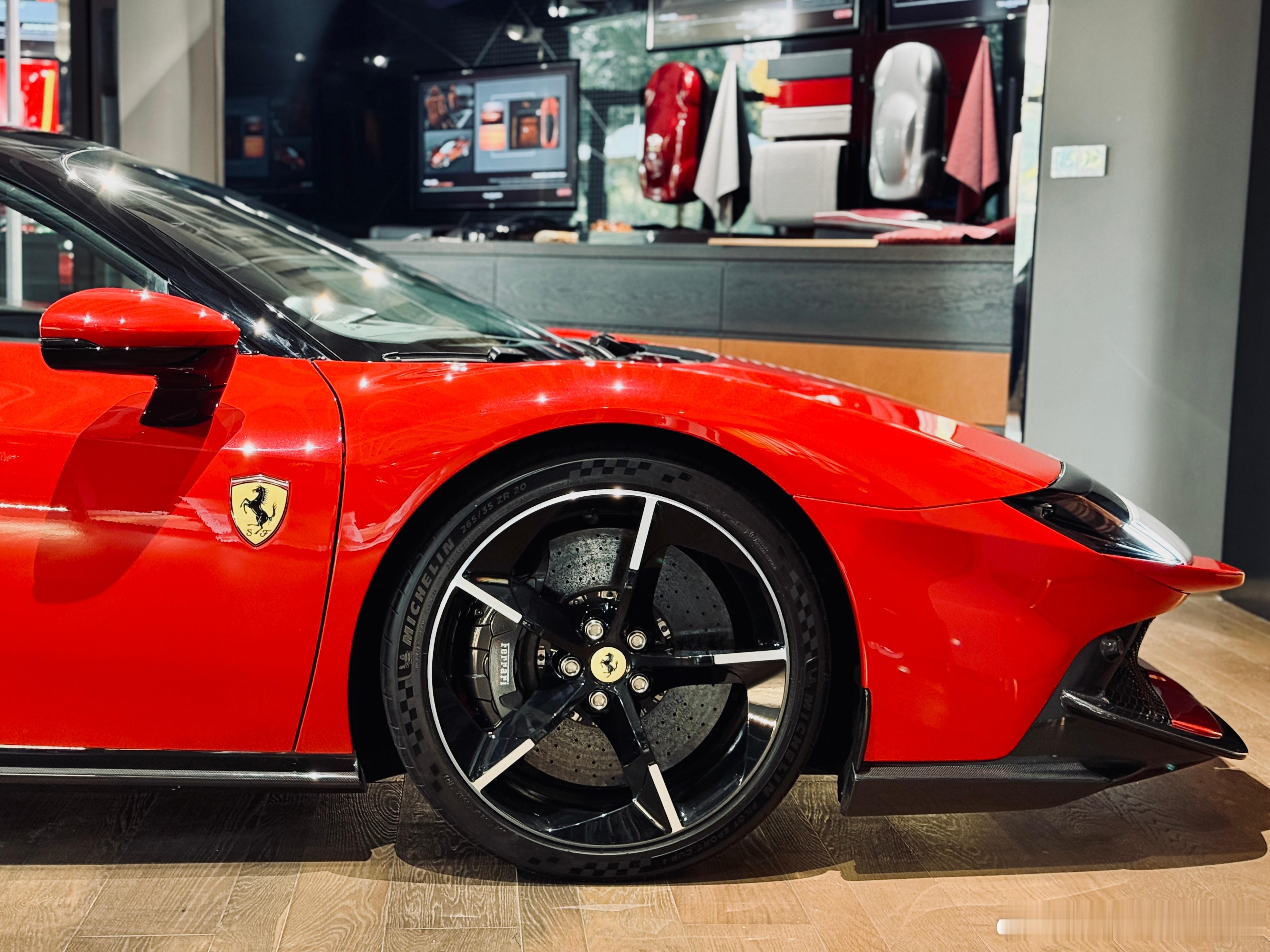 849 Testarossa看了，这车是法拉利对于铁佛寺和自家用户的又一次高度“