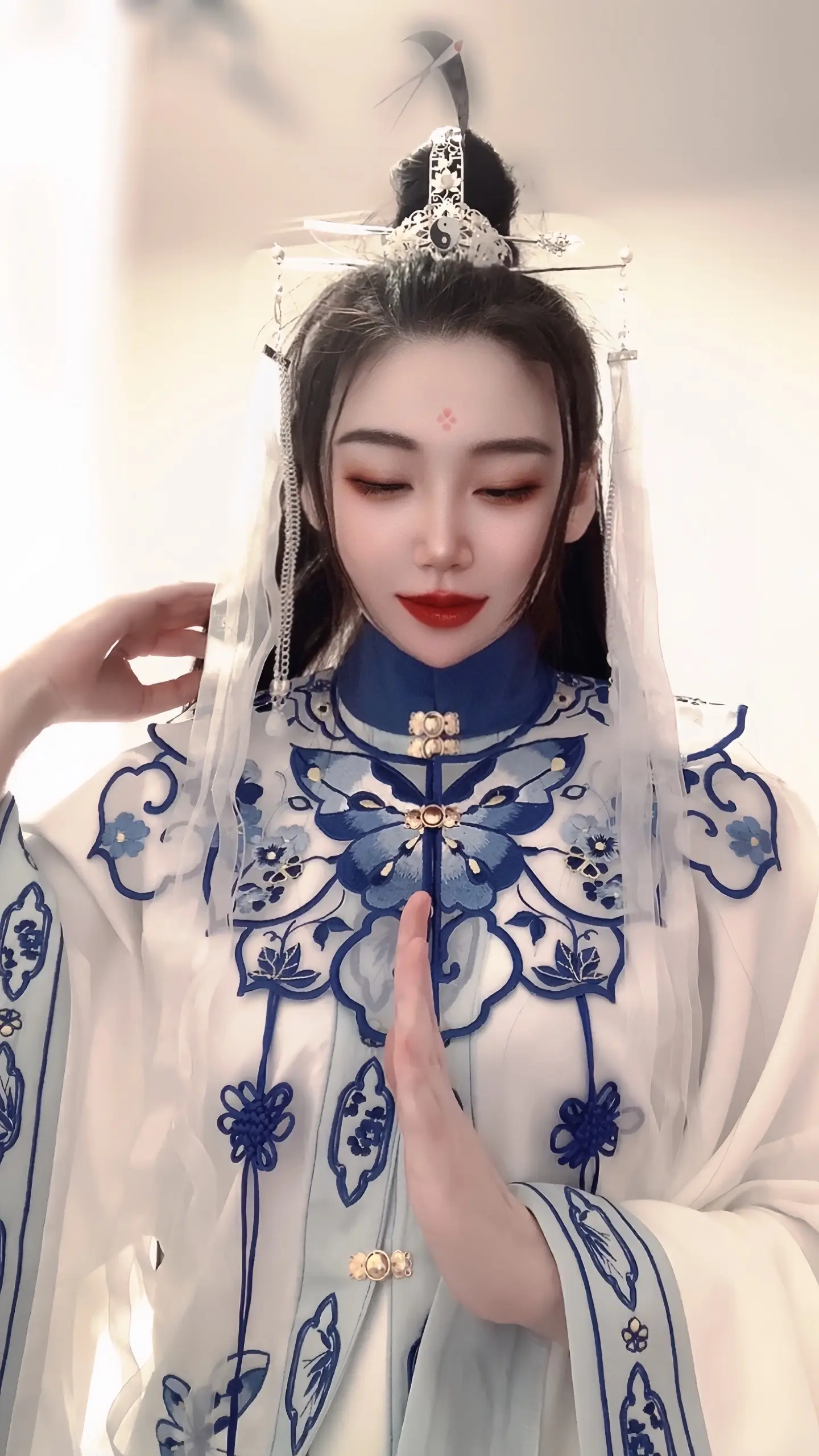 50岁依然保持好状态之。我到底是像听泉还是像洛玉衡？其实谁都没想cos...