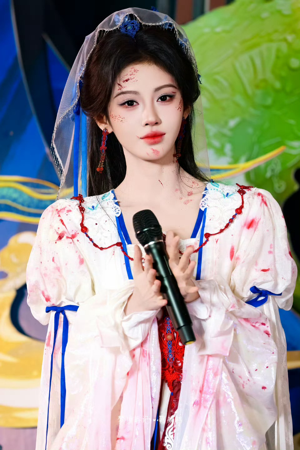 鞠婧祎来战 jjy鞠婧祎阿黛“以花之名 言我所爱 .”