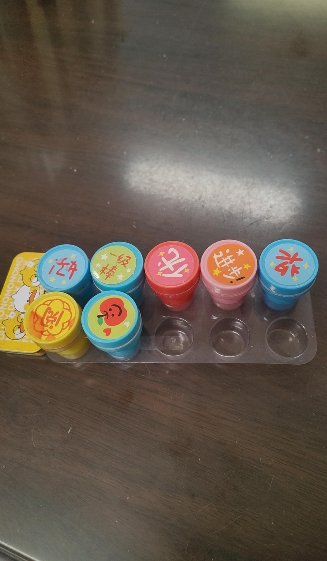 现在中学想搞个周末双休，最难的一关，居然是家长。
嘴上喊着心疼孩子，身体却很诚实
