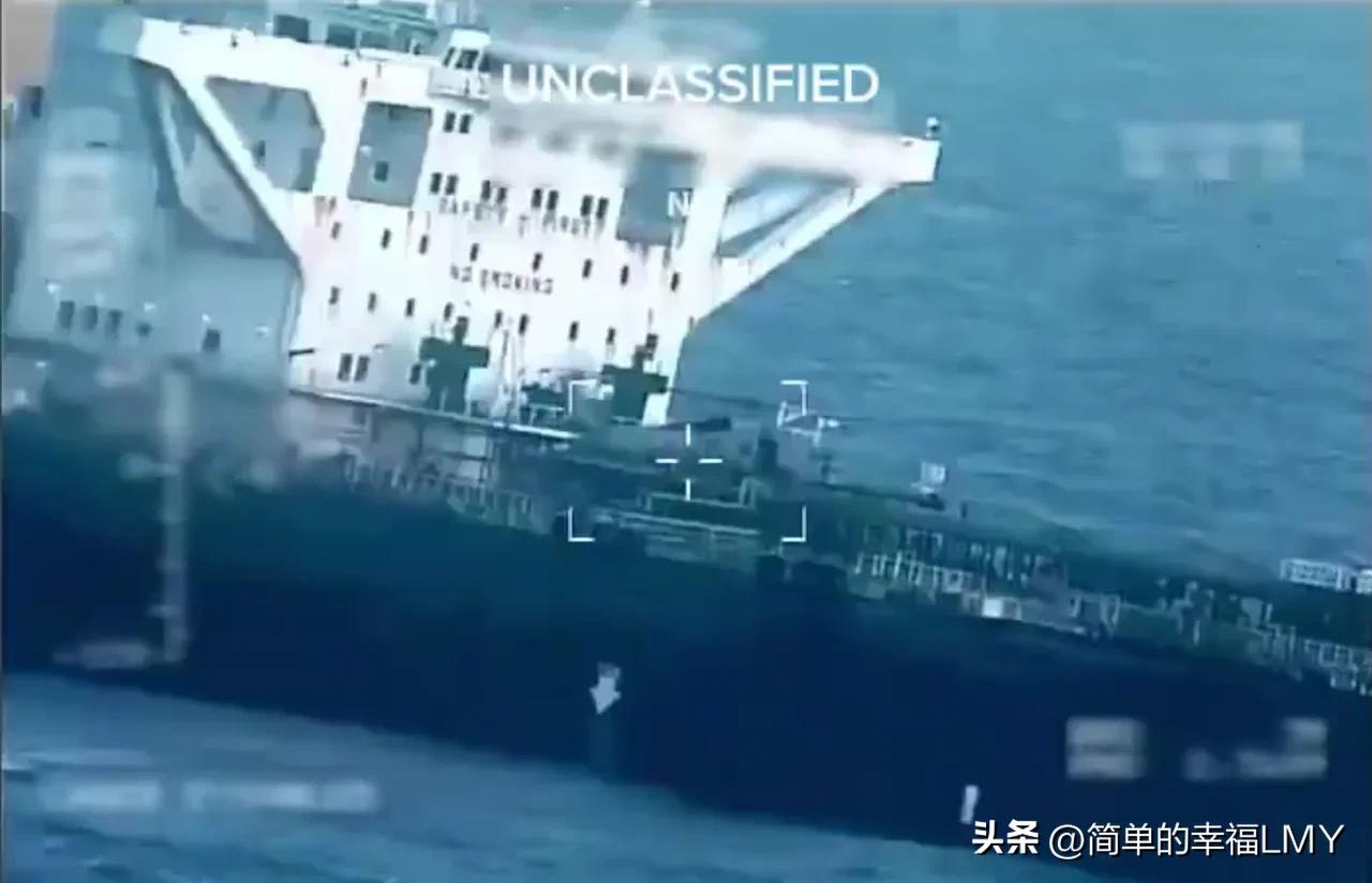 中国拒绝美国要求，继续买委内瑞拉石油：美军突袭，抢走中国石油！
 

美国这波操